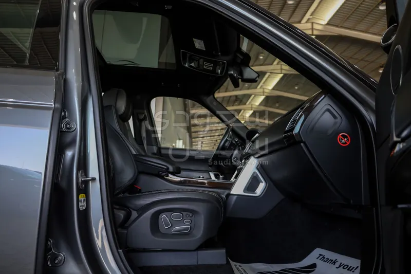 2015 لاند روفر رينج روفر سوبر تشارج