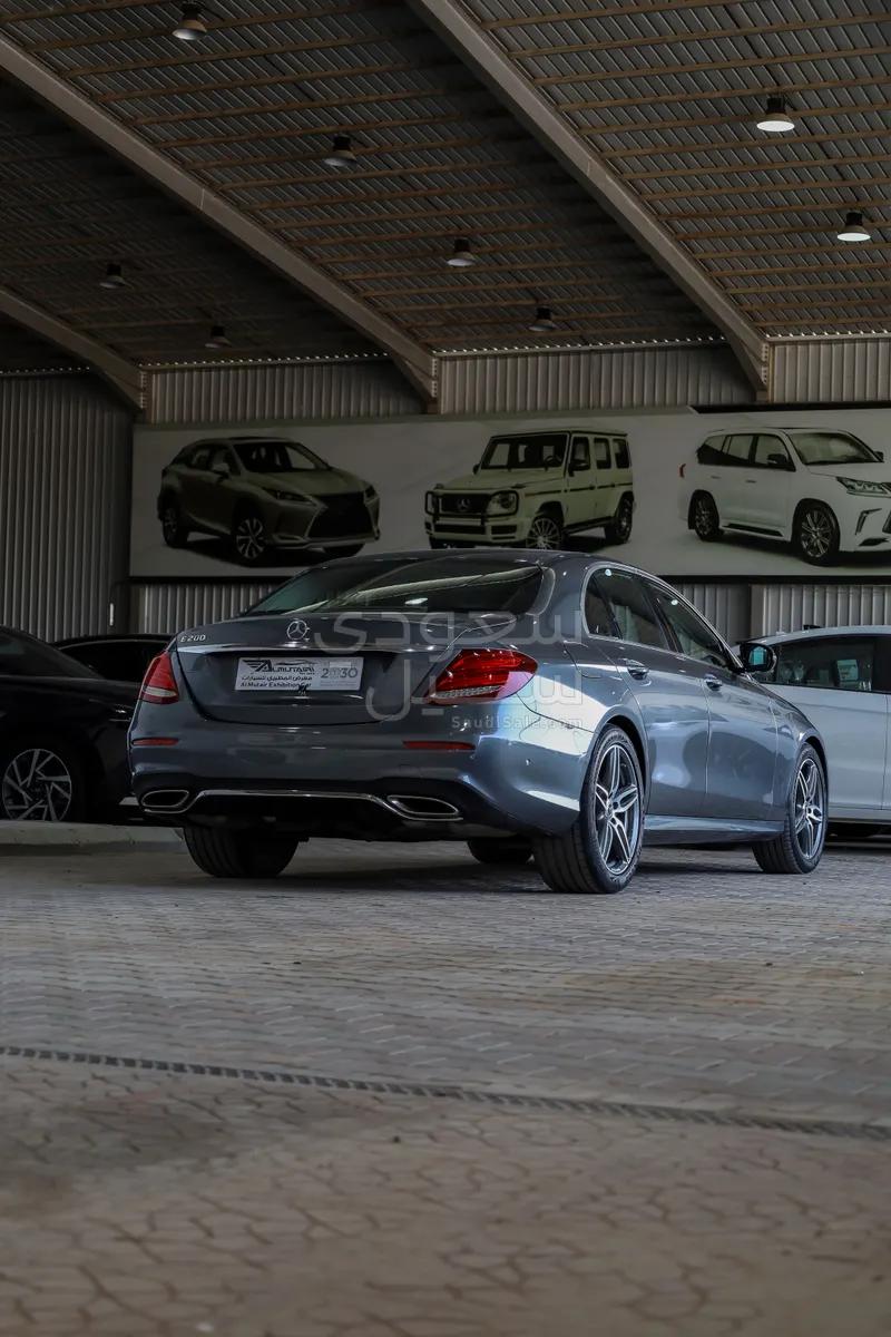2019 مرسيدس - بنز إي 200