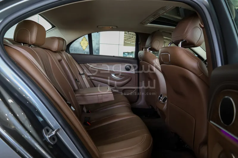 2019 مرسيدس - بنز إي 200