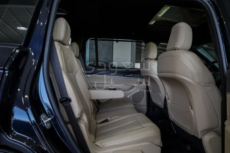 2023 جييب جراند شيروكي ليميتد