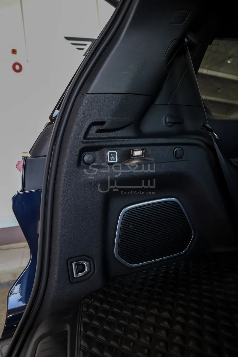 2023 جييب جراند شيروكي ليميتد