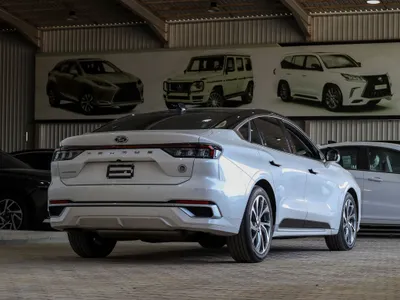 2025 فورد توروس تايتينيوم