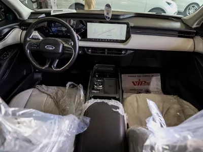 2025 فورد توروس تايتينيوم