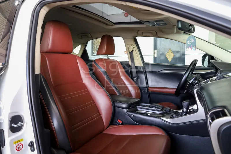 2016 لكزس إن إكس 200تي