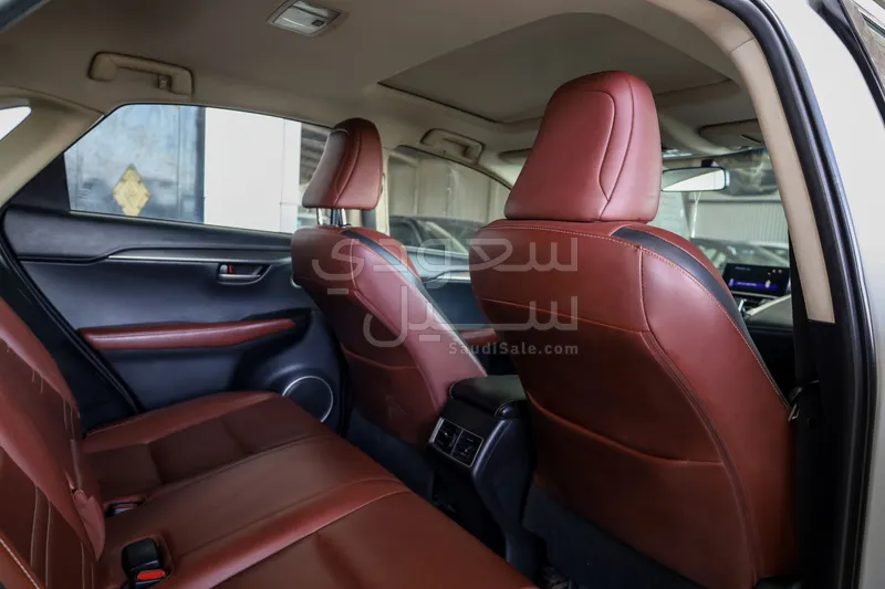 2016 لكزس إن إكس 200تي