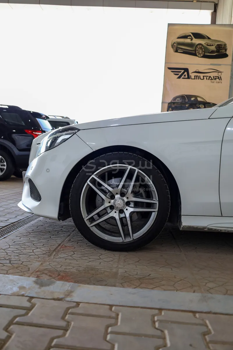 2016 مرسيدس - بنز إي 300