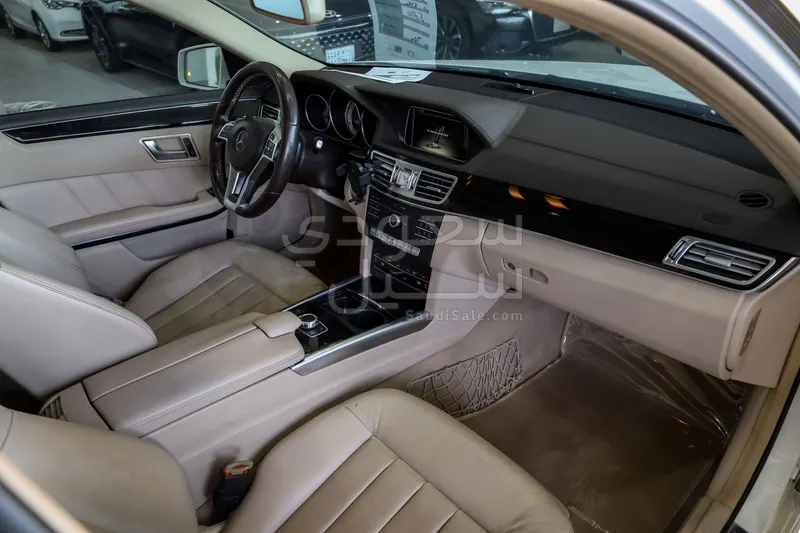 2016 مرسيدس - بنز إي 300