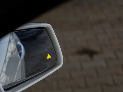 2016 مرسيدس - بنز إي 300