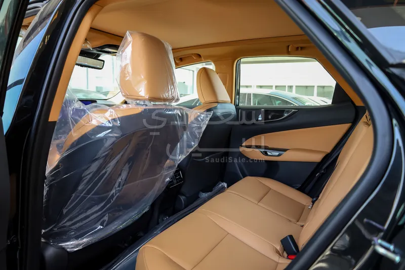 2026 لكزس إن إكس 350