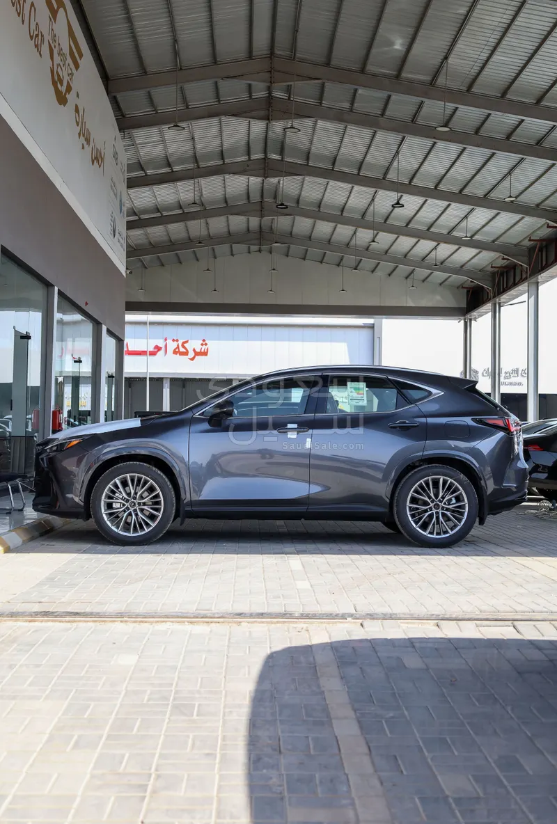 2026 لكزس إن إكس 350