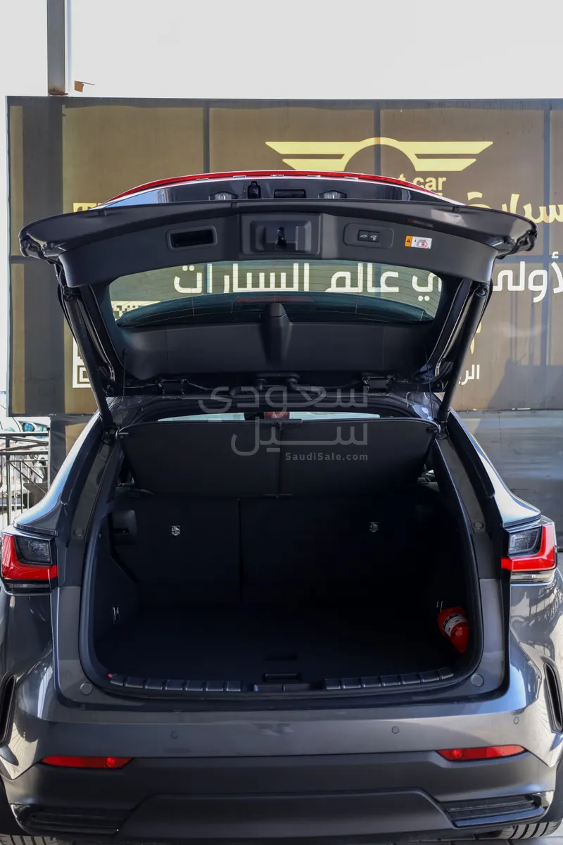 2026 لكزس إن إكس 350