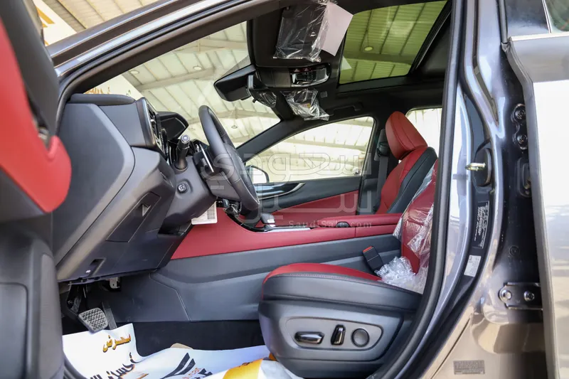 2026 لكزس إن إكس 350