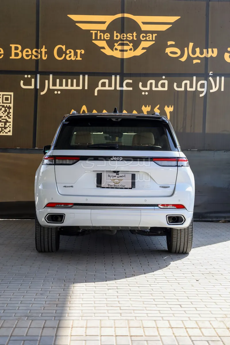 2023 جييب جراند شيروكي ساميت