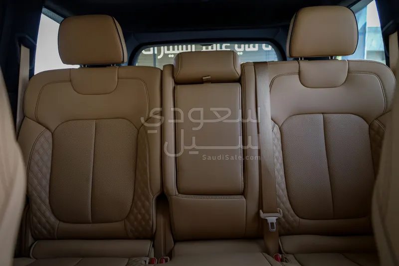 2023 جييب جراند شيروكي ساميت