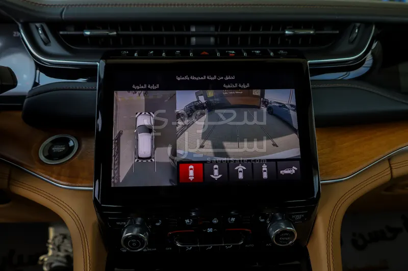 2023 جييب جراند شيروكي ساميت