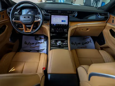 2023 جييب جراند شيروكي ساميت