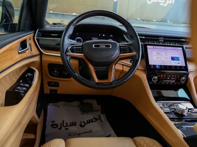 2023 جييب جراند شيروكي ساميت