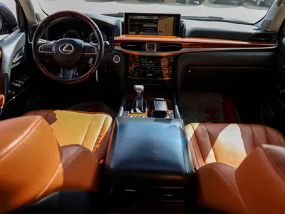 2016 لكزس إل إكس 570