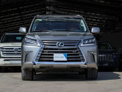 2016 لكزس إل إكس 570