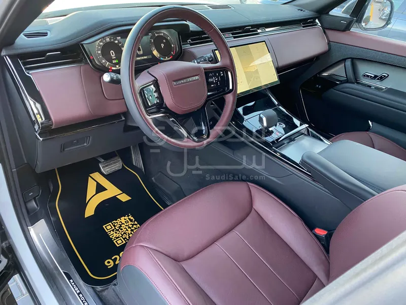 2025 Land Rover Range Rover Sport SE