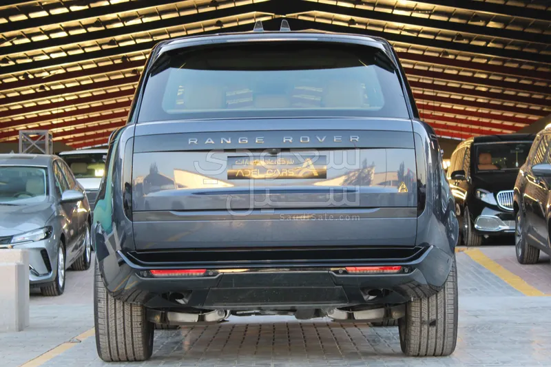 2025 لاند روفر رينج روفر فوج اس اي