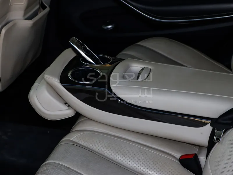 2015 مرسيدس - بنز إس 400 أي إم جي