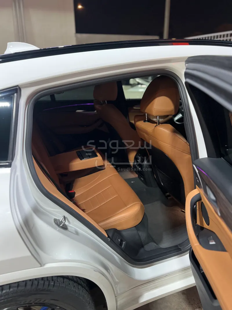 2020 بي ام دبليو الفئة اكس 4