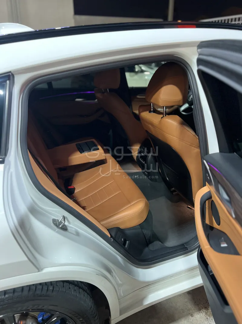 2020 بي ام دبليو الفئة اكس 4