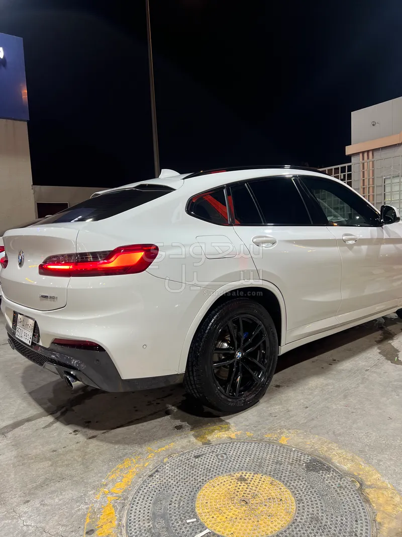 2020 بي ام دبليو الفئة اكس 4