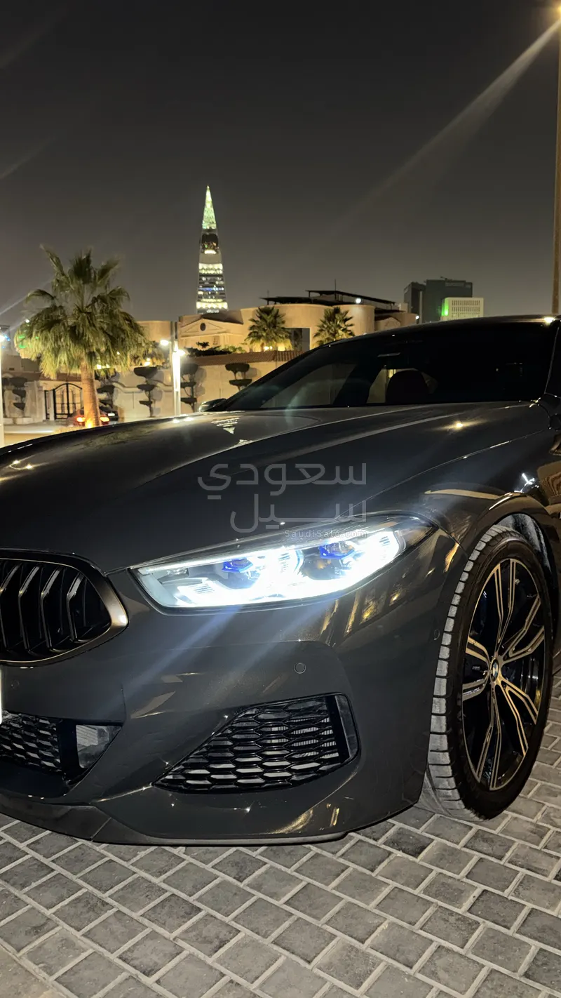 2021 بي ام دبليو الفئة الثامنة إم 850 أي