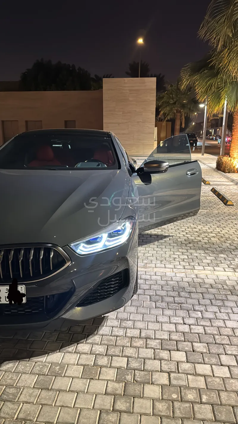 2021 بي ام دبليو الفئة الثامنة إم 850 أي