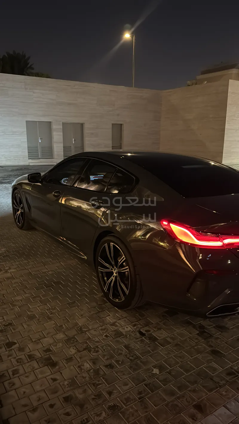 2021 بي ام دبليو الفئة الثامنة إم 850 أي