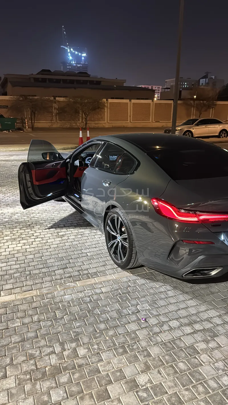 2021 بي ام دبليو الفئة الثامنة إم 850 أي