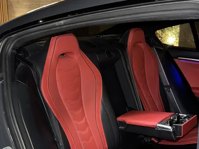 2021 بي ام دبليو الفئة الثامنة إم 850 أي