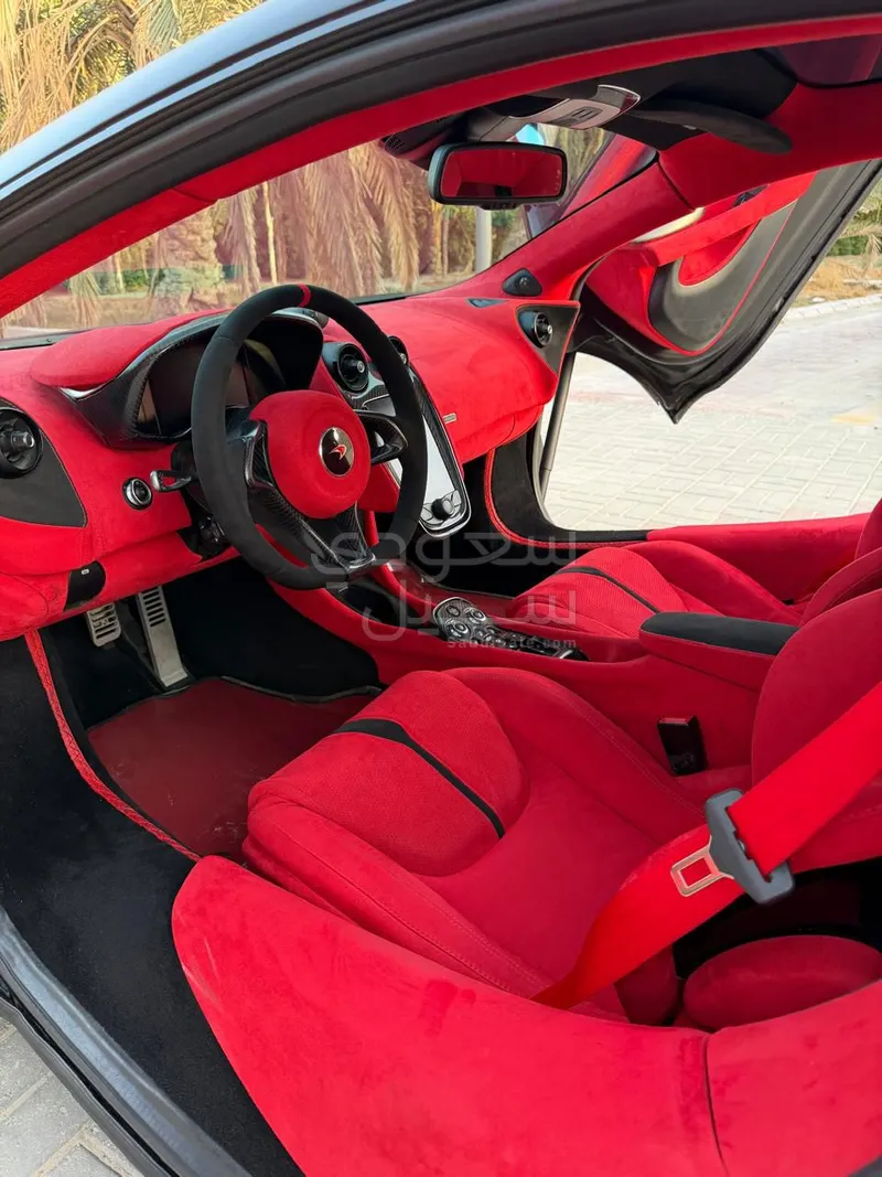 2017 مكلارين 570 جي تي