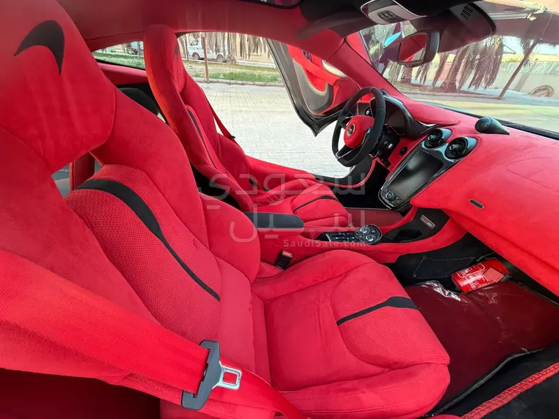 2017 مكلارين 570 جي تي