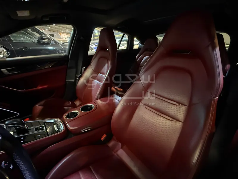 2018 بورش بانميرا اس