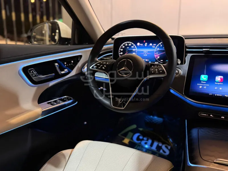 2025 مرسيدس - بنز إي 200 أي إم جي