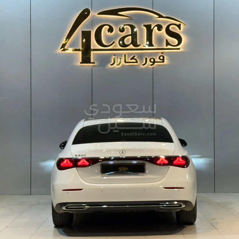 2025 مرسيدس - بنز إي 200 أي إم جي