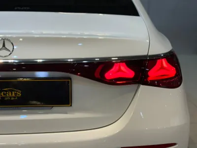 2025 مرسيدس - بنز إي 200 أي إم جي