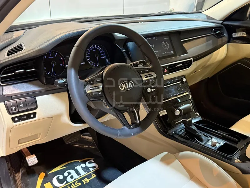 2021 كيا كادينزا