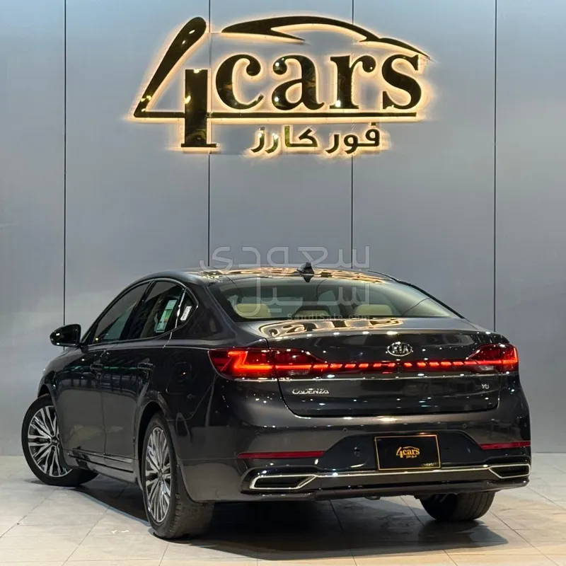 2021 كيا كادينزا