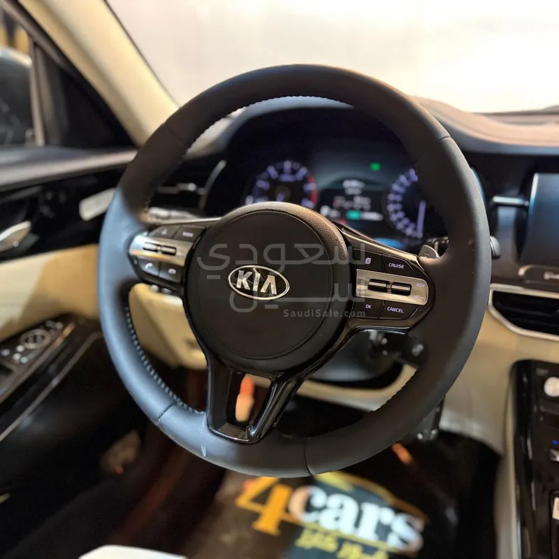 2021 كيا كادينزا