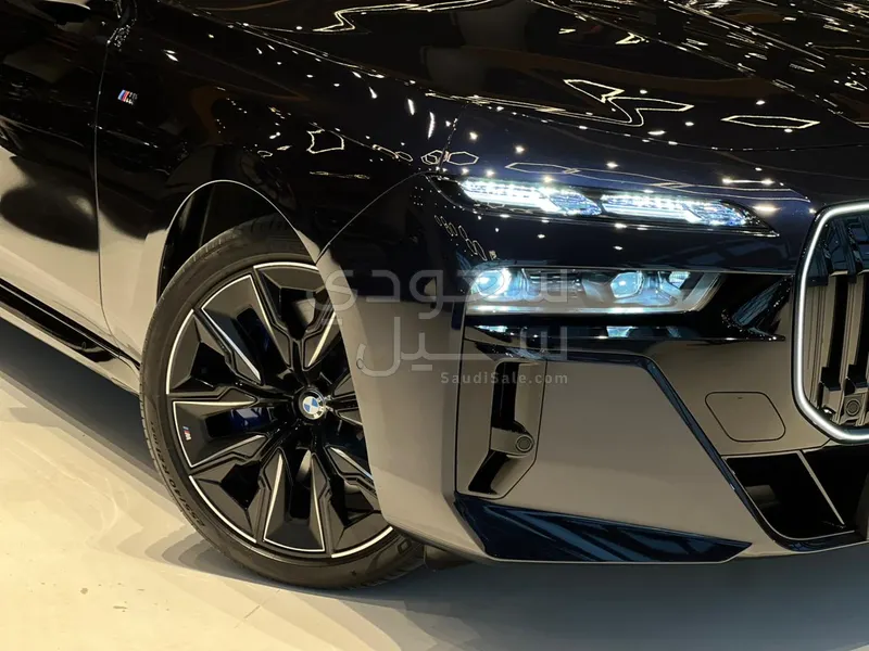 2025 بي ام دبليو الفئة السابعة 760أي