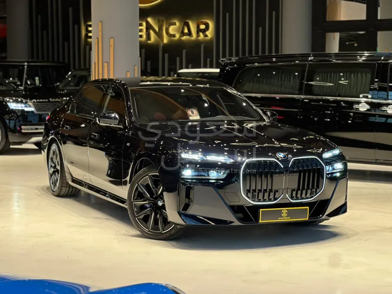 2025 بي ام دبليو الفئة السابعة 760أي