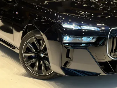 2025 بي ام دبليو الفئة السابعة 760أي