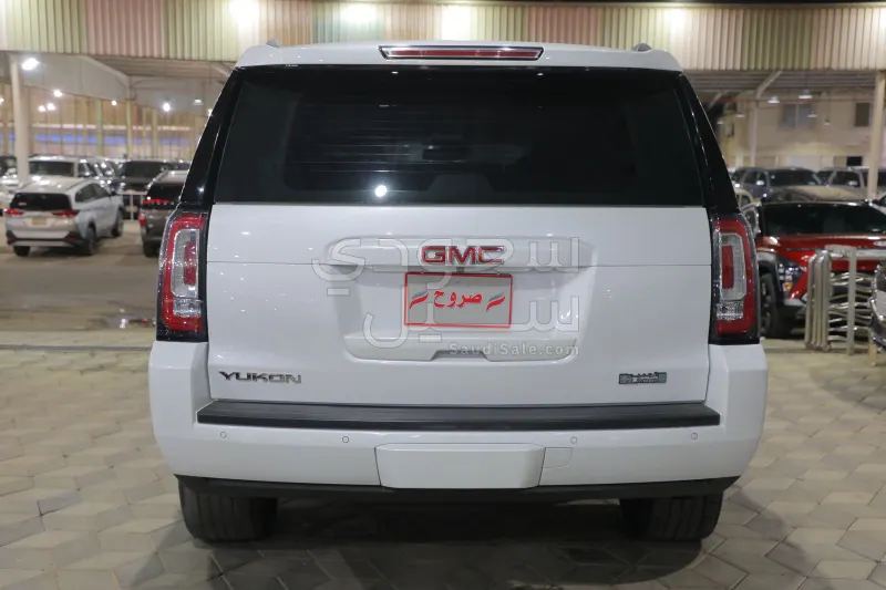 2017 جي ام سي يوكون اس ال تي