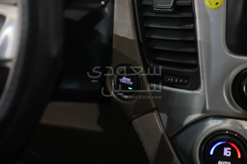 2017 جي ام سي يوكون اس ال تي