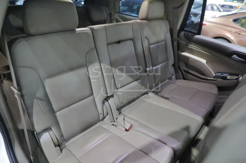 2017 جي ام سي يوكون اس ال تي