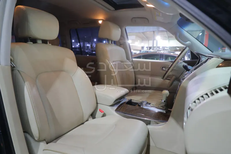 2016 انفينيتي كيو اكس 80